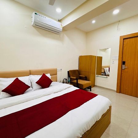 Hotel Shivlok Ujjain Exterior photo